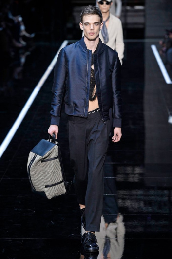 Fotoservizio/SS 2019/WOMEN/SFILATA/EMPORIO ARMANI/DP2/21