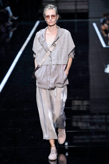 Fotoservizio/SS 2019/WOMEN/SFILATA/EMPORIO ARMANI/DP2/27
