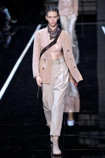Fotoservizio/SS 2019/WOMEN/SFILATA/EMPORIO ARMANI/DP2/30