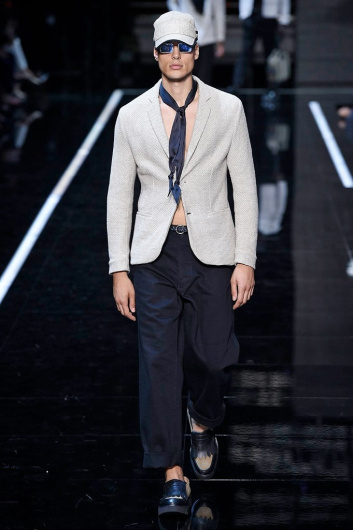 Fotoservizio/SS 2019/WOMEN/SFILATA/EMPORIO ARMANI/DP2/23