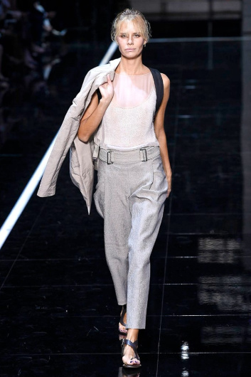 Fotoservizio/SS 2019/WOMEN/SFILATA/EMPORIO ARMANI/DP2/37
