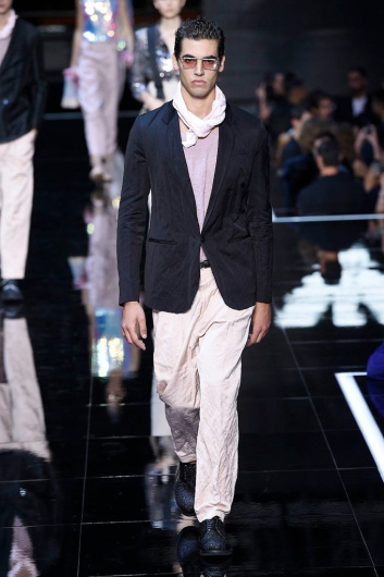 Fotoservizio/SS 2019/WOMEN/SFILATA/EMPORIO ARMANI/DP2/38