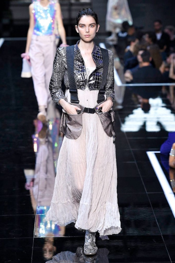 Fotoservizio/SS 2019/WOMEN/SFILATA/EMPORIO ARMANI/DP2/40