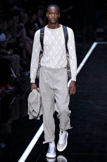 Fotoservizio/SS 2019/WOMEN/SFILATA/EMPORIO ARMANI/DP2/34