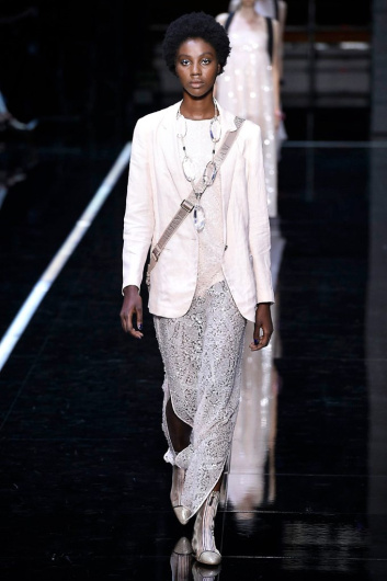 Fotoservizio/SS 2019/WOMEN/SFILATA/EMPORIO ARMANI/DP2/46