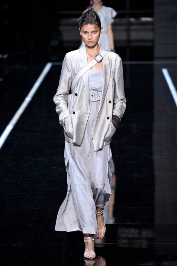Fotoservizio/SS 2019/WOMEN/SFILATA/EMPORIO ARMANI/DP2/56
