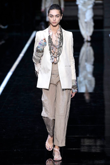 Fotoservizio/SS 2019/WOMEN/SFILATA/EMPORIO ARMANI/DP2/53