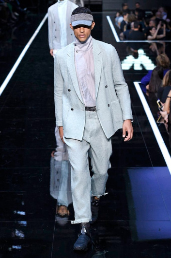 Fotoservizio/SS 2019/WOMEN/SFILATA/EMPORIO ARMANI/DP2/76