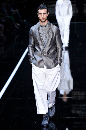 Fotoservizio/SS 2019/WOMEN/SFILATA/EMPORIO ARMANI/DP2/78
