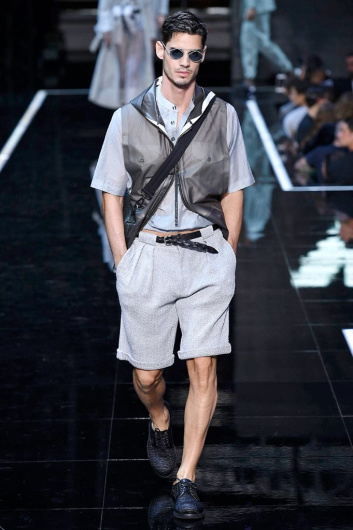 Fotoservizio/SS 2019/WOMEN/SFILATA/EMPORIO ARMANI/DP2/73