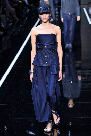 Fotoservizio/SS 2019/WOMEN/SFILATA/EMPORIO ARMANI/DP2/89