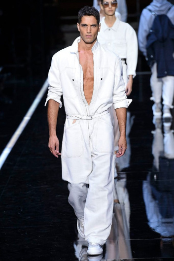 Fotoservizio/SS 2019/WOMEN/SFILATA/EMPORIO ARMANI/DP2/82
