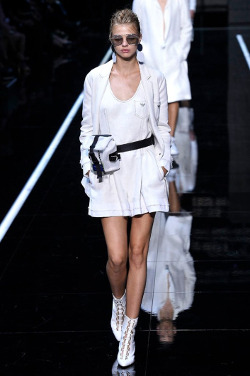 Fotoservizio/SS 2019/WOMEN/SFILATA/EMPORIO ARMANI/DP2/84