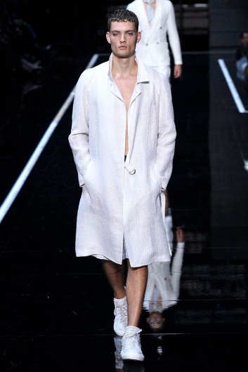 Fotoservizio/SS 2019/WOMEN/SFILATA/EMPORIO ARMANI/DP2/85