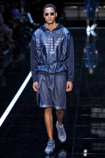 Fotoservizio/SS 2019/WOMEN/SFILATA/EMPORIO ARMANI/DP2/96