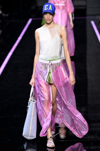 Fotoservizio/SS 2019/WOMEN/SFILATA/EMPORIO ARMANI/DP2/106