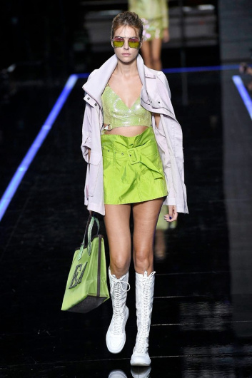 Fotoservizio/SS 2019/WOMEN/SFILATA/EMPORIO ARMANI/DP2/109