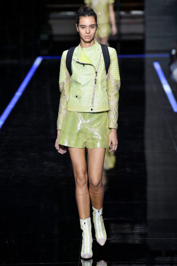 Fotoservizio/SS 2019/WOMEN/SFILATA/EMPORIO ARMANI/DP2/110