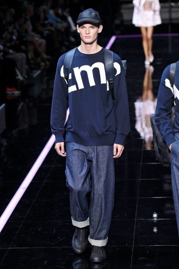 Fotoservizio/SS 2019/WOMEN/SFILATA/EMPORIO ARMANI/DP2/104