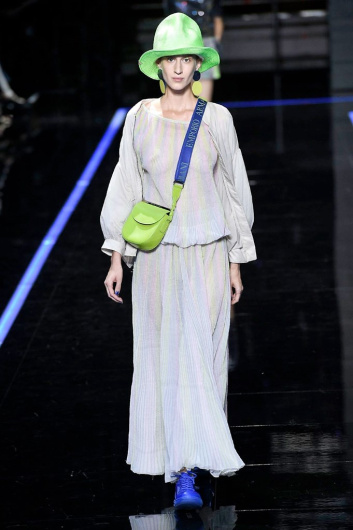 Fotoservizio/SS 2019/WOMEN/SFILATA/EMPORIO ARMANI/DP2/118