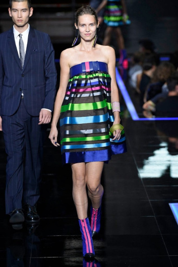 Fotoservizio/SS 2019/WOMEN/SFILATA/EMPORIO ARMANI/DP2/126