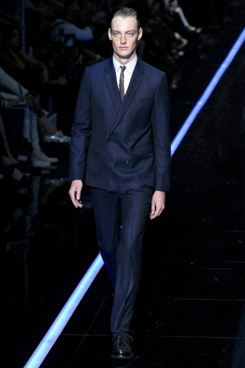 Fotoservizio/SS 2019/WOMEN/SFILATA/EMPORIO ARMANI/DP2/127