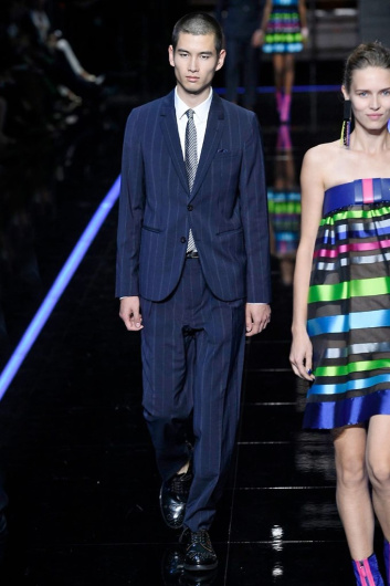 Fotoservizio/SS 2019/WOMEN/SFILATA/EMPORIO ARMANI/DP2/128