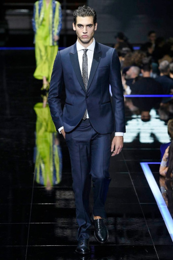 Fotoservizio/SS 2019/WOMEN/SFILATA/EMPORIO ARMANI/DP2/123