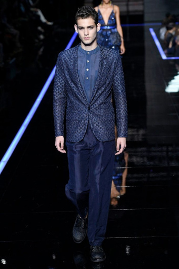 Fotoservizio/SS 2019/WOMEN/SFILATA/EMPORIO ARMANI/DP2/137
