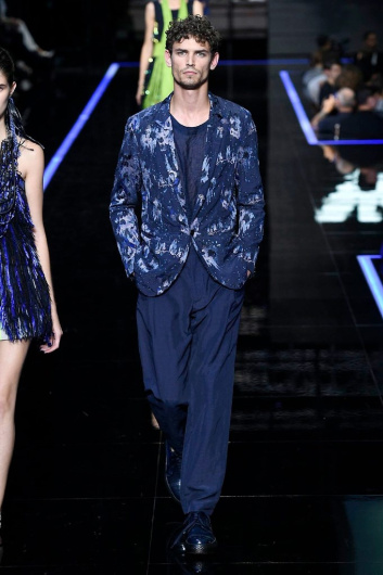 Fotoservizio/SS 2019/WOMEN/SFILATA/EMPORIO ARMANI/DP2/140