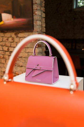 Fotoservizio/SS 2019/WOMEN/PRESENTAZIONE/SARA BATTAGLIA/DP2/48