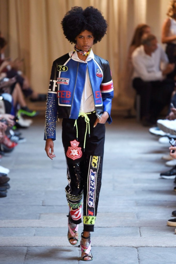 Fotoservizio/SS 2019/WOMEN/SFILATA/ICEBERG/DP2/3