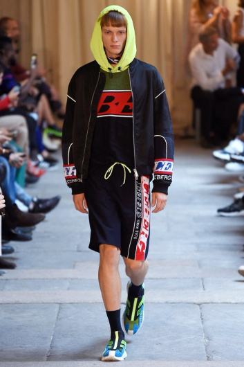 Fotoservizio/SS 2019/WOMEN/SFILATA/ICEBERG/DP2/6