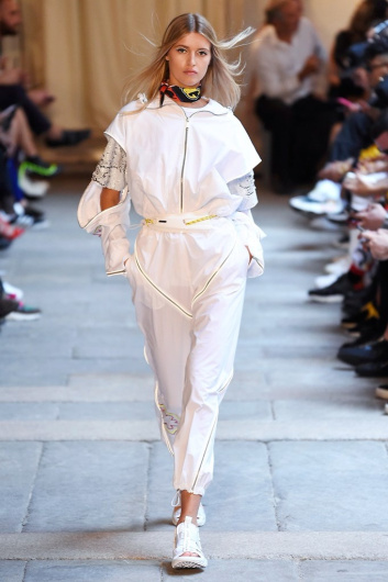 Fotoservizio/SS 2019/WOMEN/SFILATA/ICEBERG/DP2/2