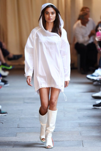 Fotoservizio/SS 2019/WOMEN/SFILATA/ICEBERG/DP2/3