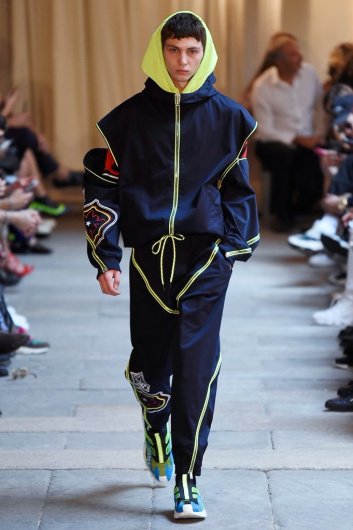 Fotoservizio/SS 2019/WOMEN/SFILATA/ICEBERG/DP2/3