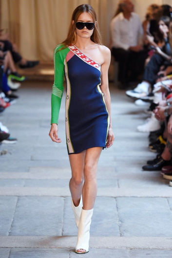 Fotoservizio/SS 2019/WOMEN/SFILATA/ICEBERG/DP2/10