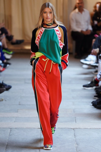 Fotoservizio/SS 2019/WOMEN/SFILATA/ICEBERG/DP2/6