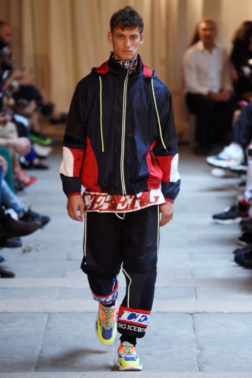 Fotoservizio/SS 2019/WOMEN/SFILATA/ICEBERG/DP2/5