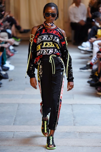 Fotoservizio/SS 2019/WOMEN/SFILATA/ICEBERG/DP2/5