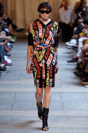 Fotoservizio/SS 2019/WOMEN/SFILATA/ICEBERG/DP2/7