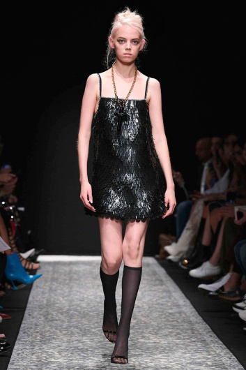 Fotoservizio/SS 2019/WOMEN/SFILATA/MARCO DE VINCENZO/DP2/1