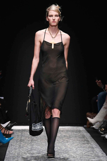 Fotoservizio/SS 2019/WOMEN/SFILATA/MARCO DE VINCENZO/DP2/3