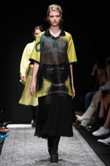 Fotoservizio/SS 2019/WOMEN/SFILATA/MARCO DE VINCENZO/DP2/0