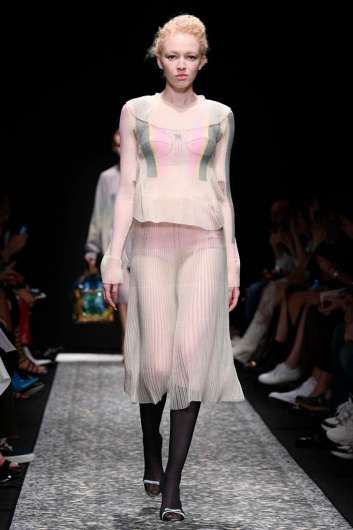 Fotoservizio/SS 2019/WOMEN/SFILATA/MARCO DE VINCENZO/DP2/0