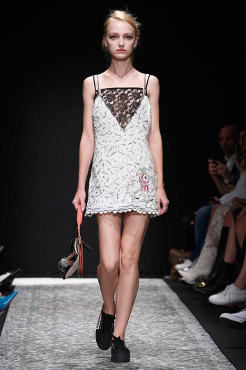 Fotoservizio/SS 2019/WOMEN/SFILATA/MARCO DE VINCENZO/DP2/3