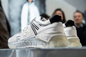 Fotoservizio/FW 19-20/WOMEN/PRESENTAZIONE/HOGAN/DP2/63