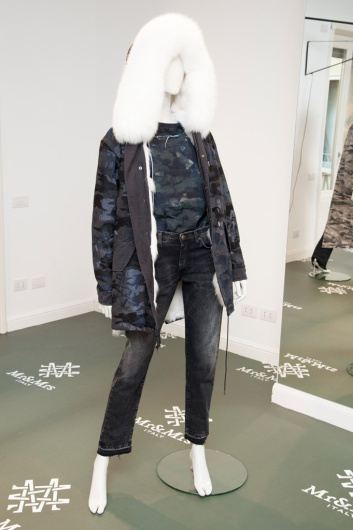 Fotoservizio/FW 19-20/WOMEN/PRESENTAZIONE/MR & MRS ITALY/DP2/5