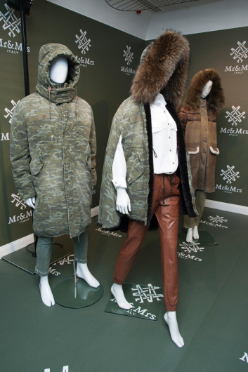 Fotoservizio/FW 19-20/WOMEN/PRESENTAZIONE/MR & MRS ITALY/DP2/39