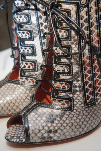 Fotoservizio/FW 19-20/WOMEN/PRESENTAZIONE/SANTONI/DP2/18